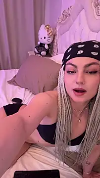 LeraFox online show from July 5, 2026, 8:16 pm