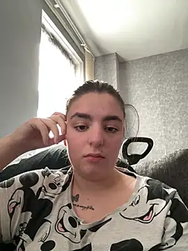 LexiXXoo online show from May 20, 2026, 11:16 am