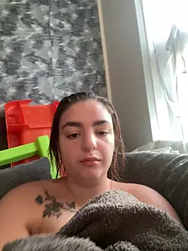 LexiXXoo online show from May 26, 2026, 5:14 am