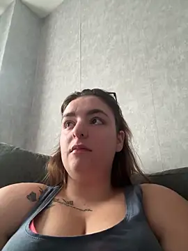 Snapshot of LexiXXoo chatting on June 16, 2026, 7:55 am LexiXXoo online show from June 16, 2026, 7:55 am