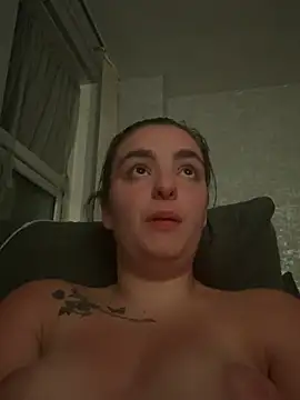 Snapshot of LexiXXoo chatting on July 11, 2026, 10:22 pm LexiXXoo online show from July 11, 2026, 10:22 pm