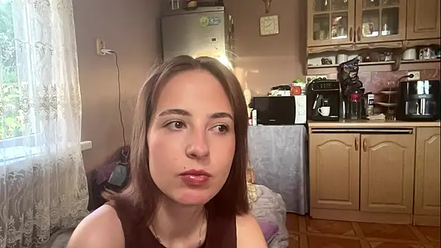 Snapshot of DaphneAmor chatting on May 19, 2026, 5:08 pm DaphneAmor online show from May 19, 2026, 5:08 pm