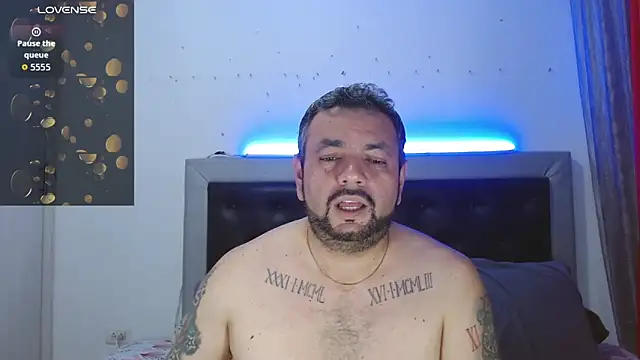 Snapshot of perverseveteranmanxxx chatting on February 28, 2026, 12:33 am perverseveteranmanxxx online show from February 28, 2026, 12:33 am