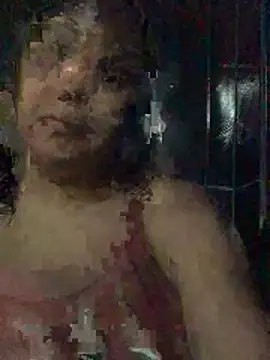 Cliaclara online show from May 18, 2026, 10:26 pm
