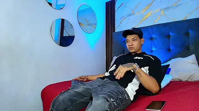 Snapshot of bick_jhonn chatting on May 18, 2026, 7:20 pm bick jhonn online show from May 18, 2026, 7:20 pm