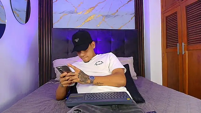 Snapshot of bick_jhonn chatting on May 21, 2026, 7:21 pm bick jhonn online show from May 21, 2026, 7:21 pm