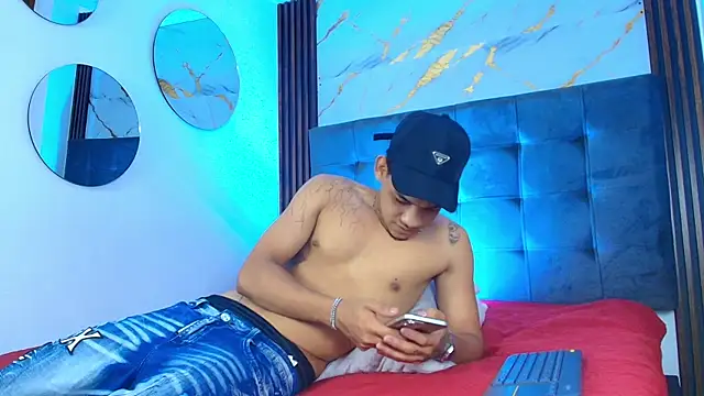 Snapshot of bick_jhonn chatting on May 29, 2026, 7:23 pm bick jhonn online show from May 29, 2026, 7:23 pm