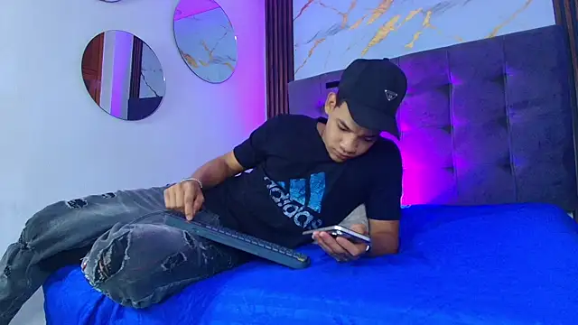 Snapshot of bick_jhonn chatting on May 30, 2026, 7:33 pm bick jhonn online show from May 30, 2026, 7:33 pm