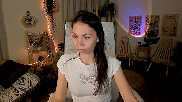 Snapshot of TrasyMorris chatting on May 14, 2026, 6:53 am TrasyMorris online show from May 14, 2026, 6:53 am
