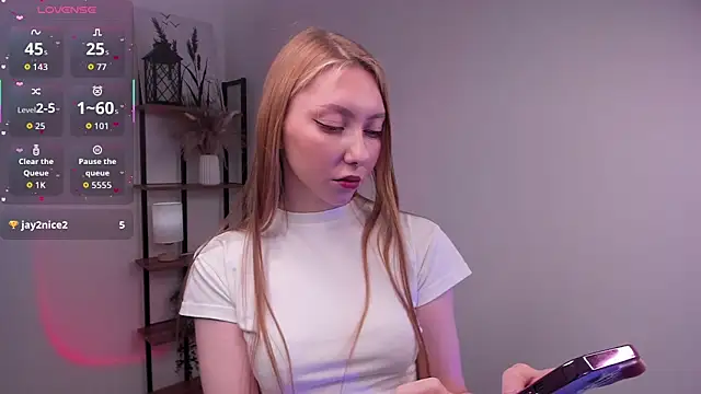 KristyStromain online show from May 20, 2026, 11:05 am
