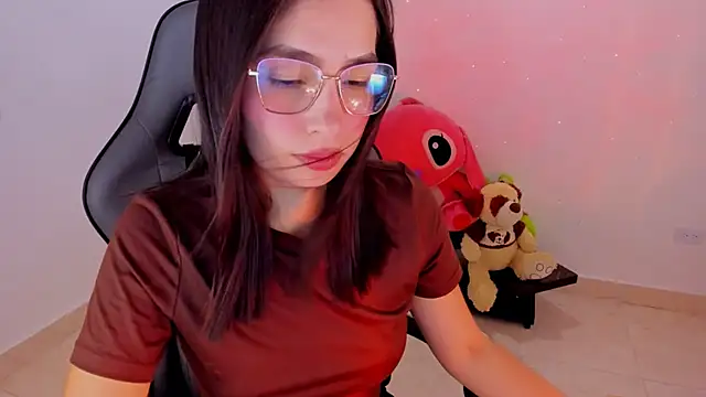 Snapshot of Scarleth_Ferrec chatting on July 8, 2026, 3:11 am Scarleth Ferrec online show from July 8, 2026, 3:11 am