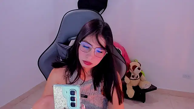 Snapshot of Scarleth_Ferrec chatting on July 10, 2026, 7:27 pm Scarleth Ferrec online show from July 10, 2026, 7:27 pm