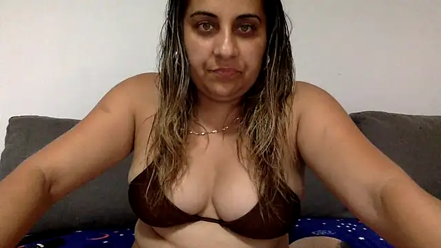 Antoniasweet online show from July 1, 2026, 5:12 pm