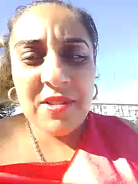 Antoniasweet online show from July 4, 2026, 3:18 pm