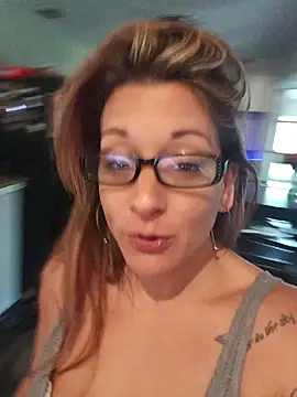 Snapshot of missbellastar chatting on May 15, 2026, 2:13 pm missbellastar online show from May 15, 2026, 2:13 pm