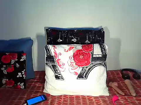Snapshot of Bliss_Dior chatting on May 17, 2026, 8:16 pm Bliss Dior online show from May 17, 2026, 8:16 pm