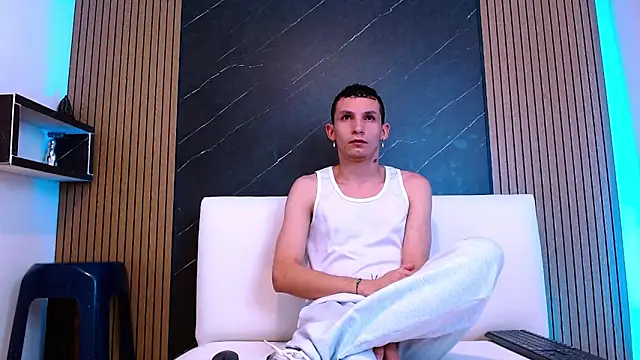 Snapshot of Isak_Berekoa chatting on May 27, 2026, 3:14 am Isak Berekoa online show from May 27, 2026, 3:14 am