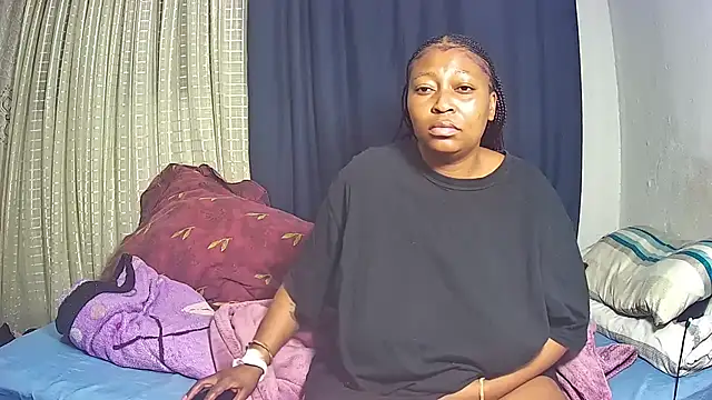 HottyBoobs5 online show from July 15, 2026, 8:14 pm