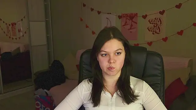 DelarySong online show from May 17, 2026, 8:49 pm