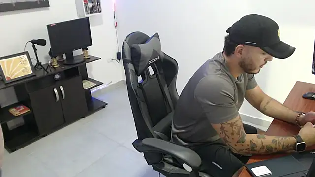 Thiago 420 online show from June 1, 2026, 11:06 pm