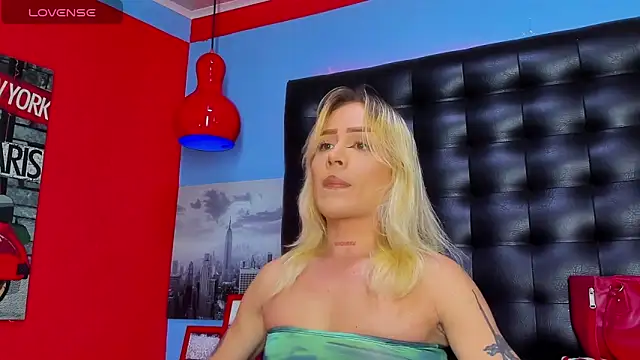 Snapshot of Domina_Diosaa chatting on May 14, 2026, 4:41 am Domina Diosaa online show from May 14, 2026, 4:41 am