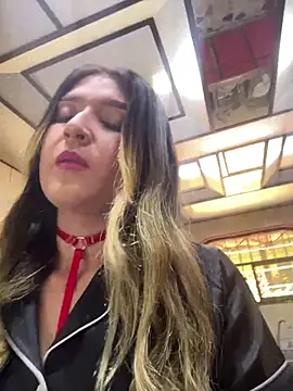 IsabelleMilan online show from July 4, 2026, 8:26 pm