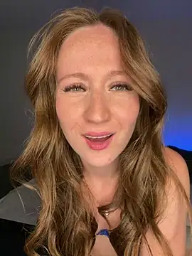 Snapshot of Freyastimeee chatting on June 14, 2026, 10:01 pm Freyastimeee online show from June 14, 2026, 10:01 pm