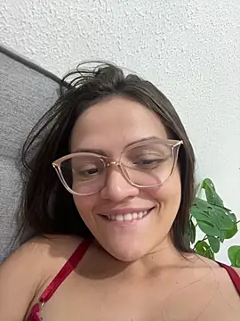 Snapshot of Sarah__hot chatting on May 15, 2026, 10:50 pm Sarah hot online show from May 15, 2026, 10:50 pm