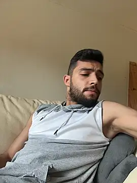 Snapshot of Z-man- chatting on July 19, 2026, 10:41 am Z-man- online show from July 19, 2026, 10:41 am