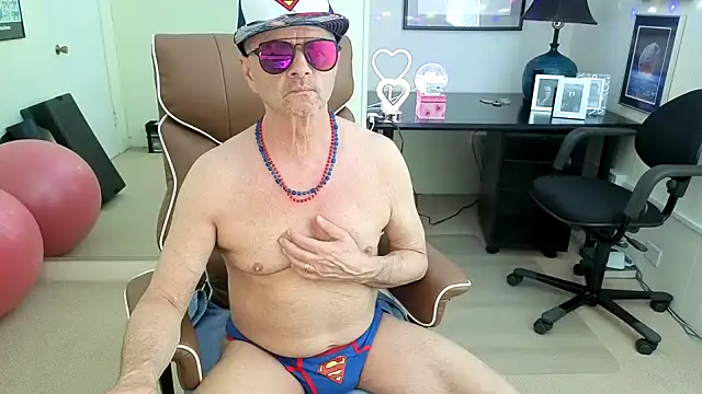hotdadbod online show from July 22, 2026, 8:33 pm
