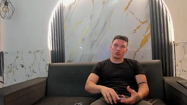 lucassimone  online show from June 2, 2026, 5:59 pm