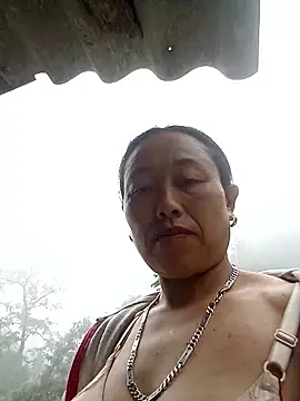 Snapshot of lili_anhh chatting on May 20, 2026, 4:29 am lili anhh online show from May 20, 2026, 4:29 am