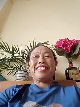 Snapshot of lili_anhh chatting on May 31, 2026, 5:48 am lili anhh online show from May 31, 2026, 5:48 am