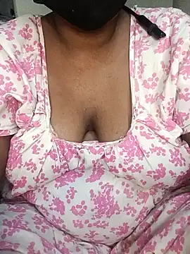 Snapshot of salonibaby12 chatting on May 29, 2026, 7:56 pm salonibaby12 online show from May 29, 2026, 7:56 pm