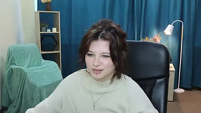 Snapshot of AlesiaPeasel chatting on May 15, 2026, 9:05 am AlesiaPeasel online show from May 15, 2026, 9:05 am
