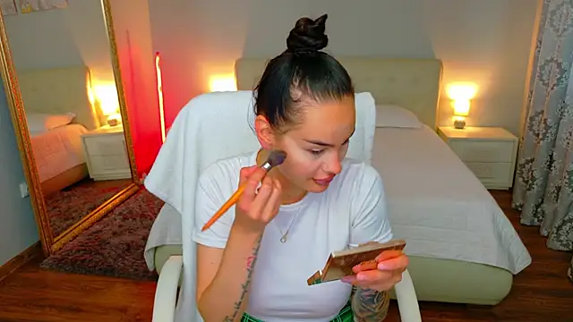 BabyyGirll  online show from May 28, 2026, 3:48 am
