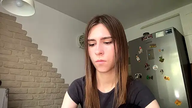 Snapshot of ZaraGuyette chatting on July 13, 2026, 6:05 am ZaraGuyette online show from July 13, 2026, 6:05 am