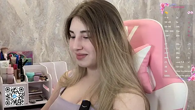 softiekitty online show from May 22, 2026, 12:22 pm