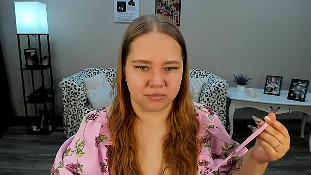 DianaKristol online show from May 30, 2026, 6:27 pm