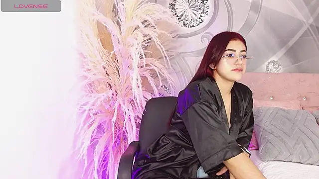 Snapshot of Ana_sofia13 chatting on May 19, 2026, 2:23 pm Ana sofia13 online show from May 19, 2026, 2:23 pm
