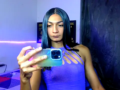 Snapshot of Alexxasexy chatting on May 16, 2026, 1:21 pm Alexxasexy online show from May 16, 2026, 1:21 pm