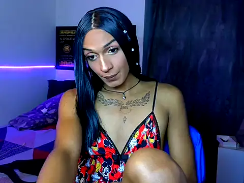 Snapshot of Alexxasexy chatting on May 17, 2026, 7:43 pm Alexxasexy online show from May 17, 2026, 7:43 pm