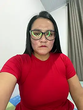 Snapshot of rousee69_ chatting on May 22, 2026, 2:40 am rousee69 online show from May 22, 2026, 2:40 am