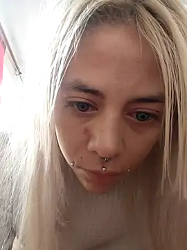 sofigirlgold online show from May 29, 2026, 2:15 pm