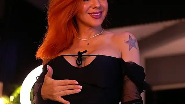 Snapshot of CamillaStarrX chatting on May 16, 2026, 7:23 pm CamillaStarrX online show from May 16, 2026, 7:23 pm