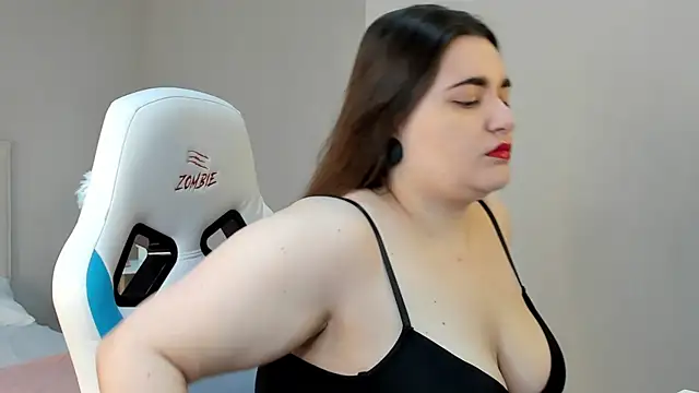 Snapshot of Ayleen_Gece chatting on May 21, 2026, 3:46 am Ayleen Gece online show from May 21, 2026, 3:46 am