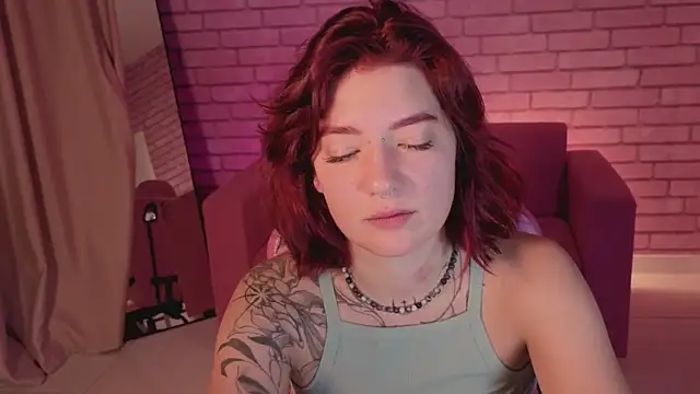 Nikki Gringer online show from July 13, 2026, 1:08 am