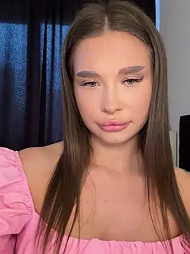 BeautyBella  online show from May 18, 2026, 3:18 pm