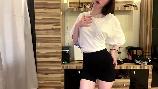Snapshot of BonitaBright chatting on May 20, 2026, 6:41 am BonitaBright online show from May 20, 2026, 6:41 am