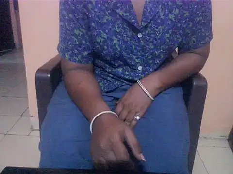 Snapshot of sunshine_dolly chatting on May 17, 2026, 10:00 am sunshine dolly online show from May 17, 2026, 10:00 am
